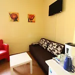 فندق Lounge Crown 3*