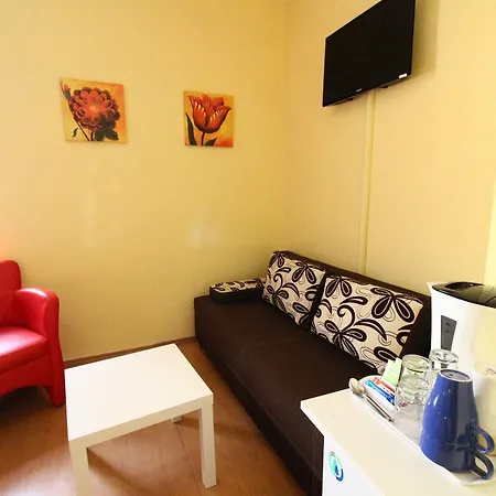 Otel Lounge Crown 3*