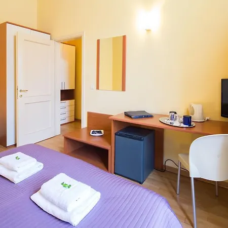 Lounge Crown 3* Prag