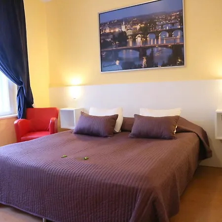 Lounge Crown 3*