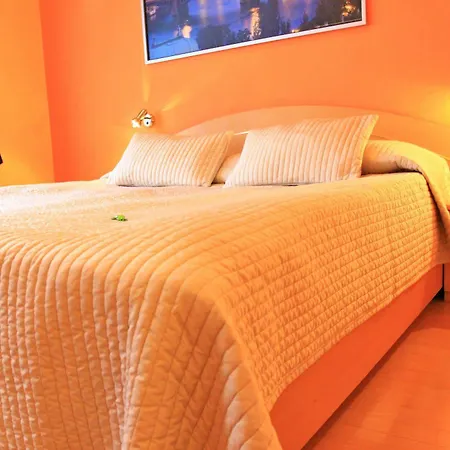 Lounge Crown 3* Прага