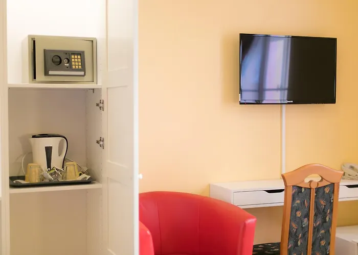Ξενοδοχείο Lounge Crown 3*