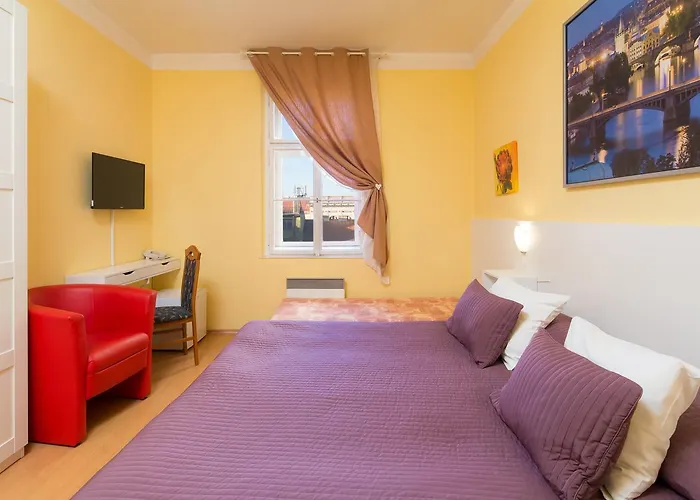 Ξενοδοχείο Lounge Crown