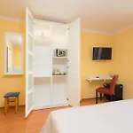 Lounge Crown