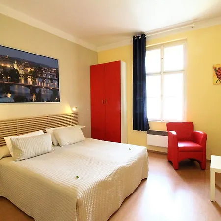 Lounge Crown 3*