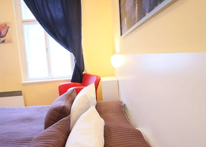 Lounge Crown Hotel 3*