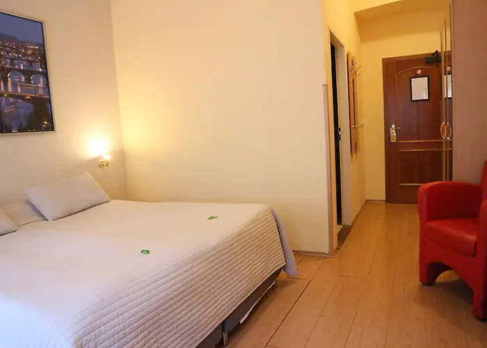 Lounge Crown 3*