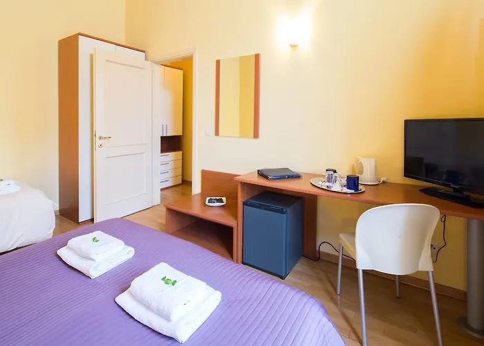 Lounge Crown 3* Prague