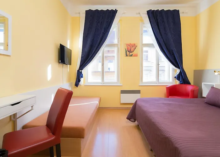 Hotell Lounge Crown 3*